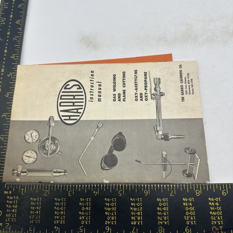 1967 HARRIS GAS WELDING AND FLAME CUTTING INSTRUCTION MANUAL Book B gallery