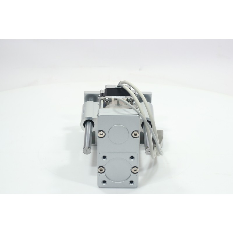 SMC LEYG32LB-100B-R5CP18 Actuator NEW NFP gallery