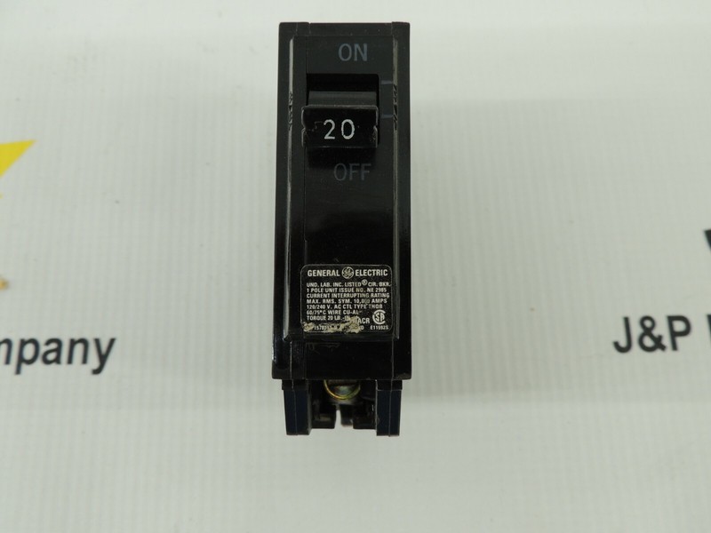 THQB120 GE 20 AMP SINGLE POLE 120/240 BOLT ON BREAKER gallery