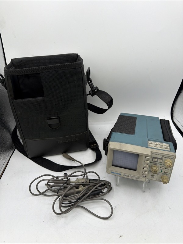 Tektronix Oscilloscope 222A Digital Probe Storage with Case 24VDC Nice Works