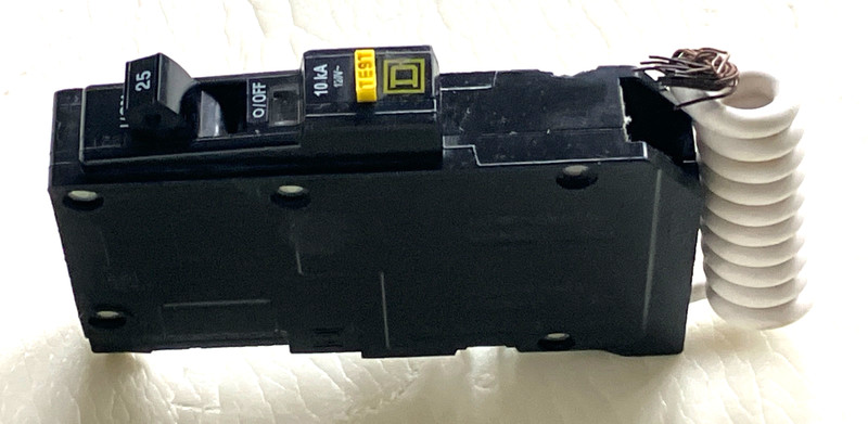 Square D QO125GFI Mini circuit breaker, QO, 25A, 1P, 120V, 10kA Used WARRANTY gallery