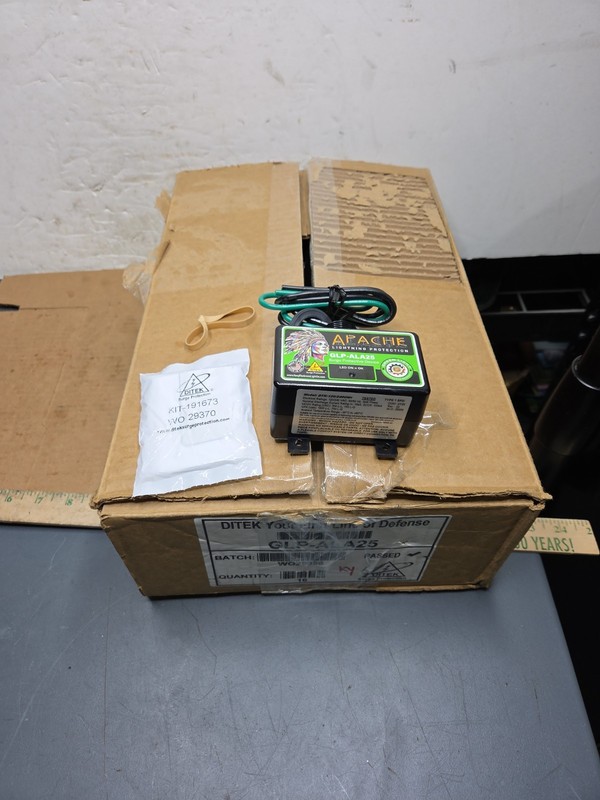 Qty: 1 New Ditek DTK-120/240CM+ 120/240 VAC Surge Protection-Heat Pump/AC