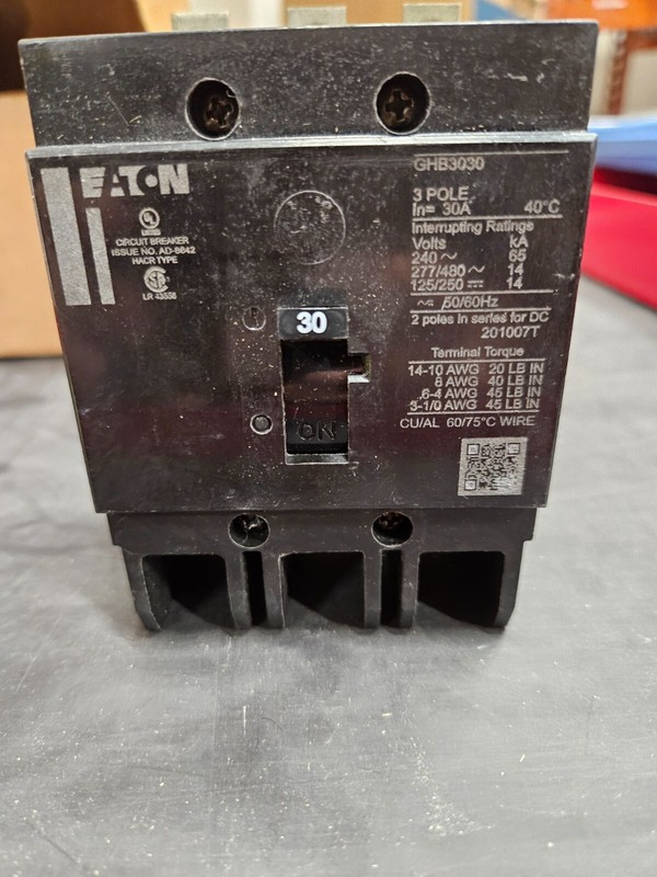 BRAND NIB – EATON – GHB3030 – THERMAL MAGNETIC CIRCUIT BREAKER, 30A ,3P