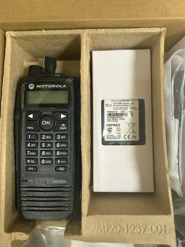 Full kit Motorola XPR6550 VHF Radio AAH55JDH9LA1AN gallery