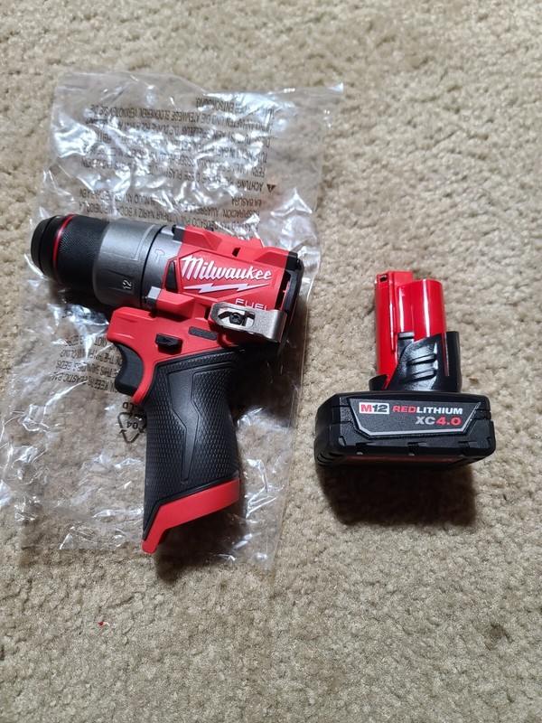 Milwaukee 3404-20 1/2″ Hammer Drill Driver w/ 4.0ah battery