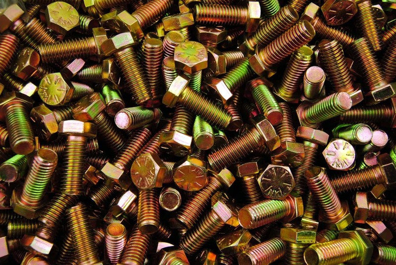 (75) Hex Head 1/2-13 x 1-1/4″ Grade 8 Bolts Yellow Zinc Cap Screws