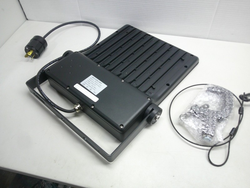 NEW BLACK LED Work Light 21000LM 150W 3000K Warm White WL-LED-150-W