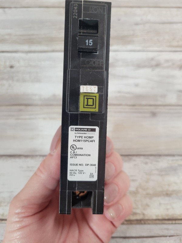 Homeline Square D 15 Amp Breaker HOM115PCAFI gallery