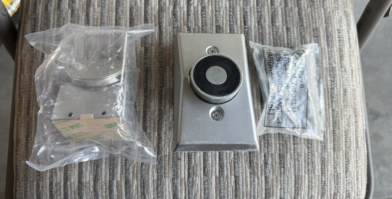 LCN Electromagnetic Door Holder 7830SEM