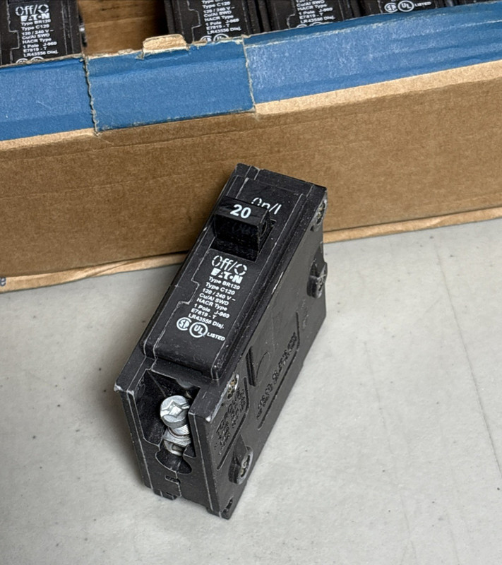 EATON BR120 Circuit Breakers (10 Pack) 20 AMP 1 Pole Type BR *NEW BOX of 10* gallery