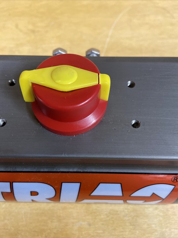 Triad Control 2CI130SO5-6 Actuator 130A 150psi Spring Return New gallery