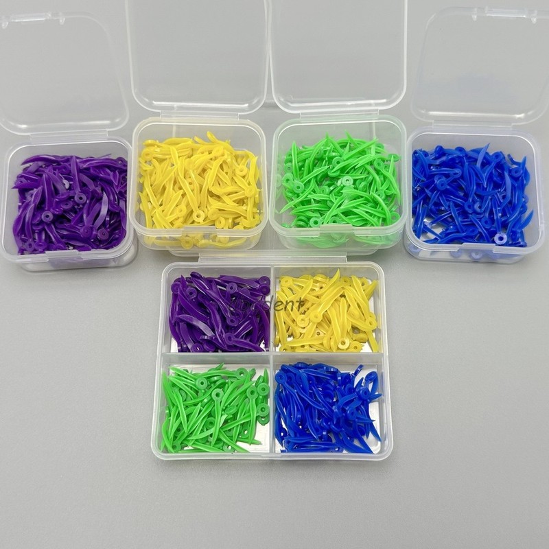 1000Pcs Dental Plastic Wedges W End Circular Holes Concave Design Diastema Wedge gallery