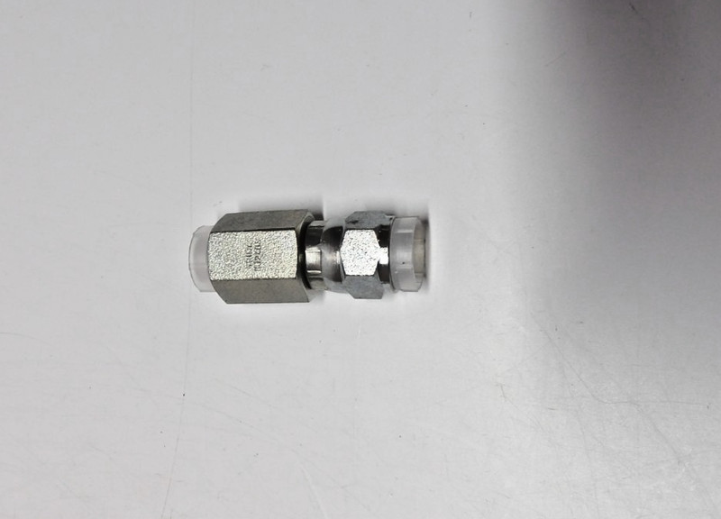 Lot Of 6 1/4" Female NPT x 3/8" Female JIC Swivel Zinc Plated Adapter 6506-04-06 gallery