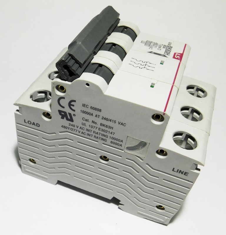 10 Amp LSis 3 Pole Din Rail MCB Circuit Breaker UL1077 10kA @ 480V; 6kA @ 240V gallery