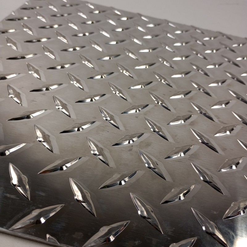 12″ x 12″ Diamond Plate Aluminum .125″ Thick (1/8 in) – Treadplate, 3003 Alloy