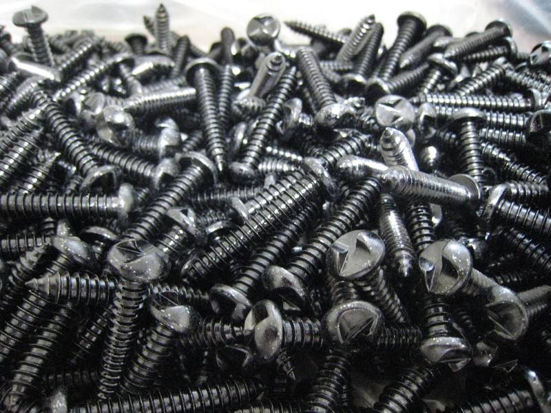 Screw Security #14 x 1-1/2" one way Round Head Black Zinc finish 50 screws gallery