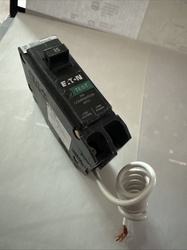NEW Eaton BRN115AF 15A 1P 120/240V 10 kAIC Combination AFCI Circuit Breaker