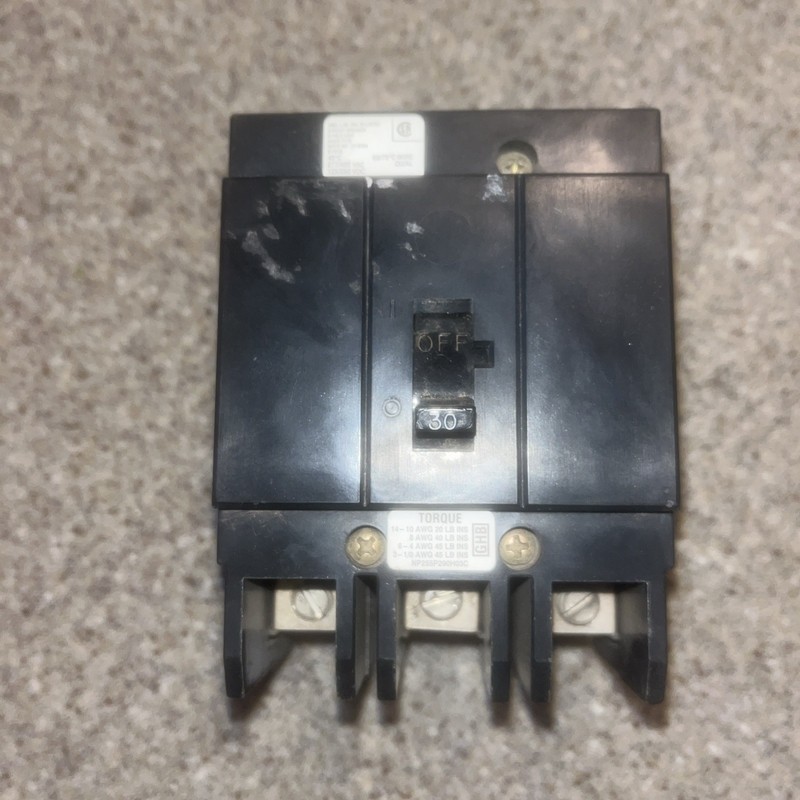 GHB3030 CUTLER HAMMER 3-Pole 30Amp 480V Circuit Breaker gallery