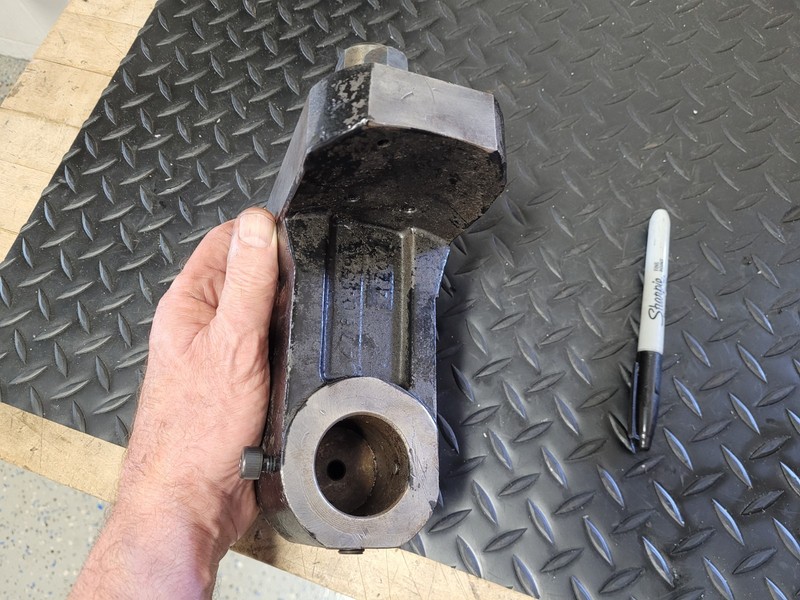 MAZAK VDI40, 40DIA X 42 DEEP BORING BAR HOLDER, MULTIPLEX/QUADREX, 140MM HIEGHT gallery