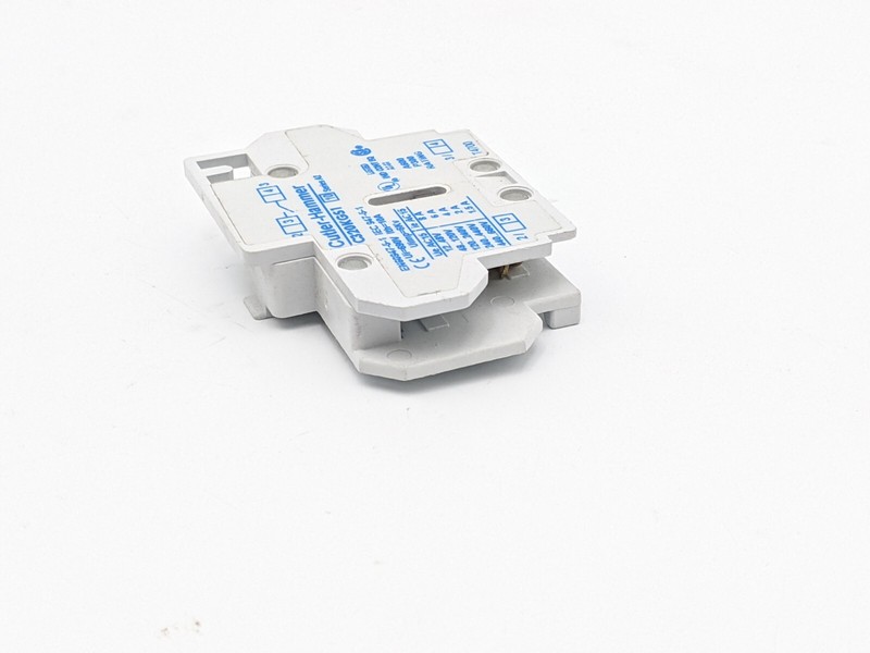 Cutler-Hammer C320KGS1 Freedom Series 1-NO 1 Pole Side Mount Auxiliary contact gallery