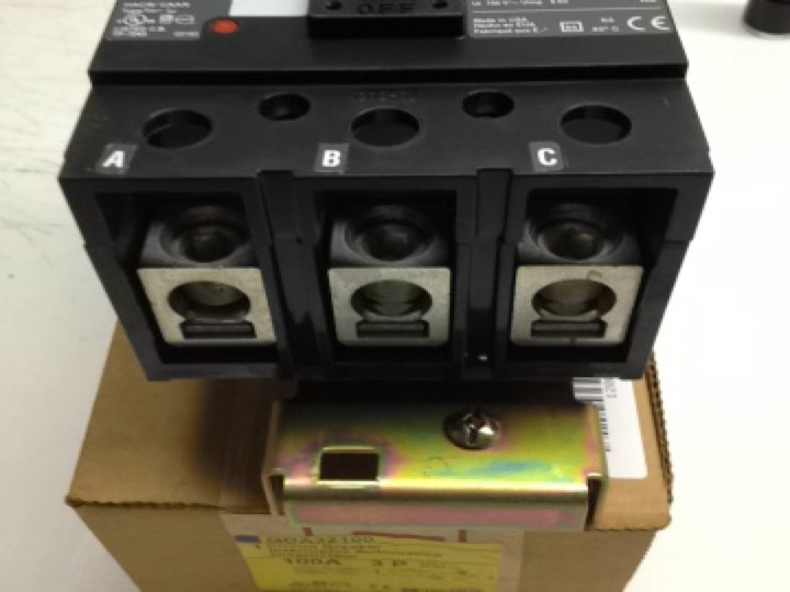 QDA32100 SQUARE D ILINE PLUG IN BREAKER 120WR0001707