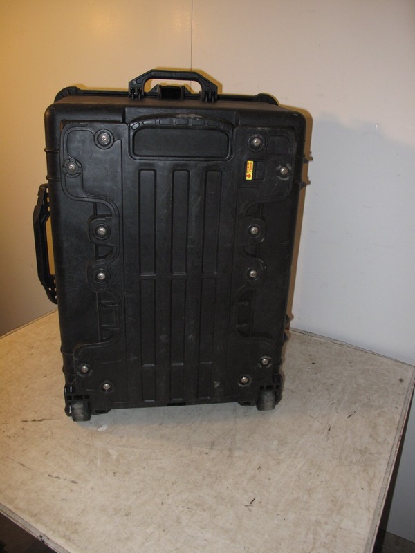 Pelican 1620 Hard Case 25x20x14 OD / 21x16x12 ID Black Transit Shipping Wheels gallery
