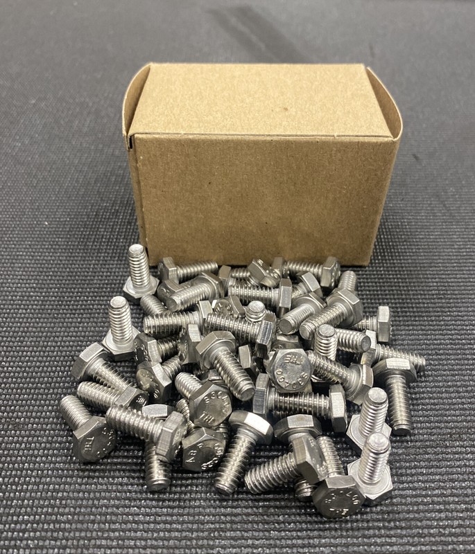 Box of 50 – 1/4″-20 x 5/8″ Stainless Steel Hex Cap Screw / Bolt