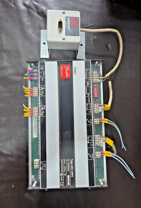 DANFOSS ADAP-KOOL TYPE AKC 24P2 084B2028 24Vac 50/60 HZ 6W gallery