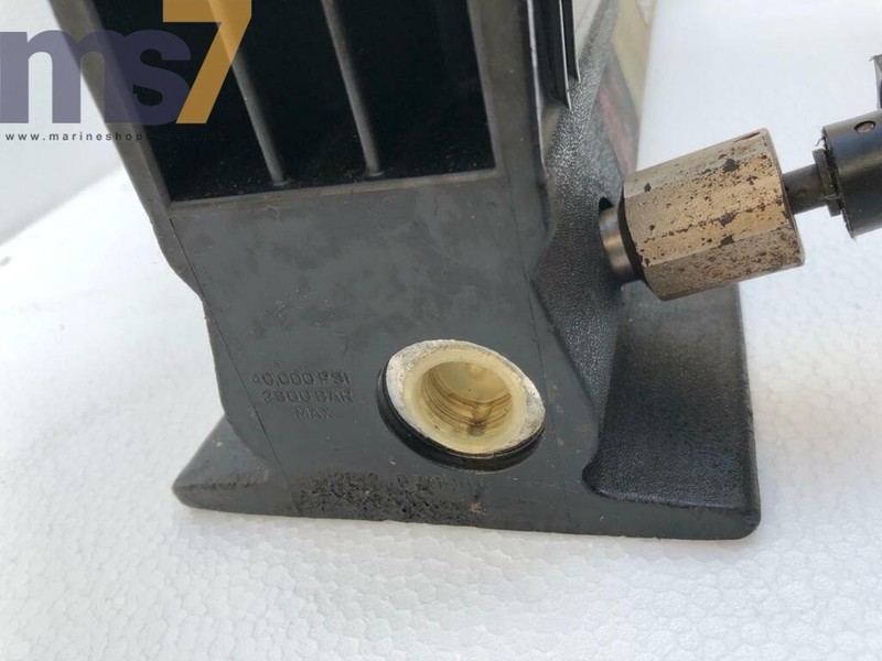 ENERPAC P2282 HIGH PRESSURE HYDRAULIC HAND PUMP 2800 BAR/40,000 PSI #FOR PARTS 2 gallery