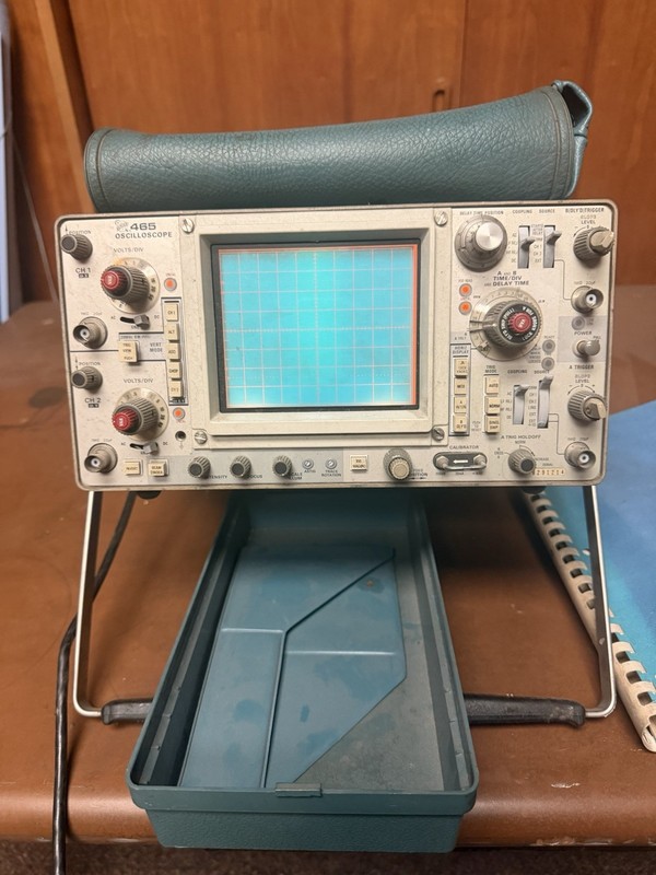 Tektronix 465 Dual Trace 100 MHz Analog Oscilloscope Multiple Probes Wth Manual gallery