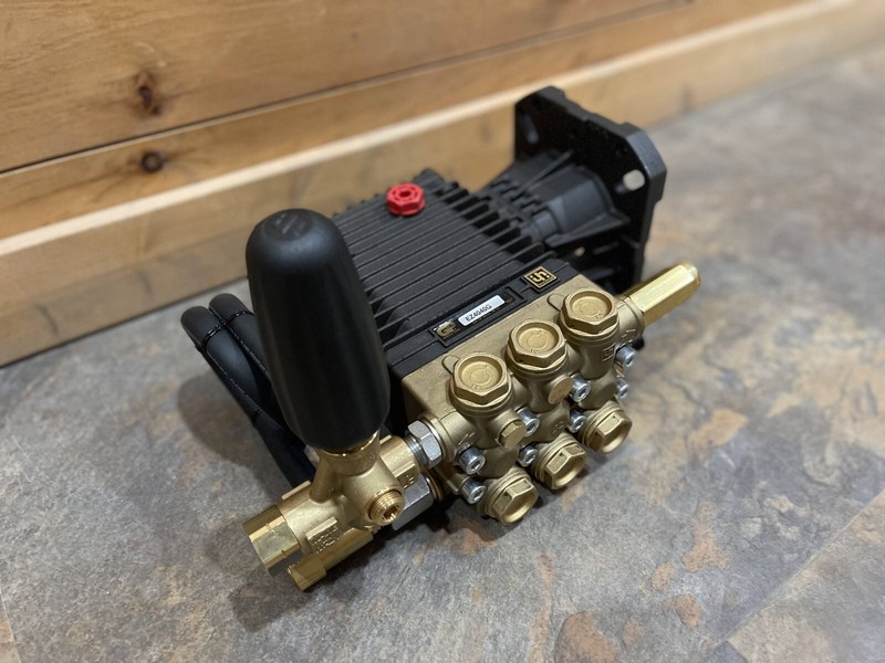 General Pump EZ4040G Pressure Washer Pump 1" Shaft Direct Drive gallery