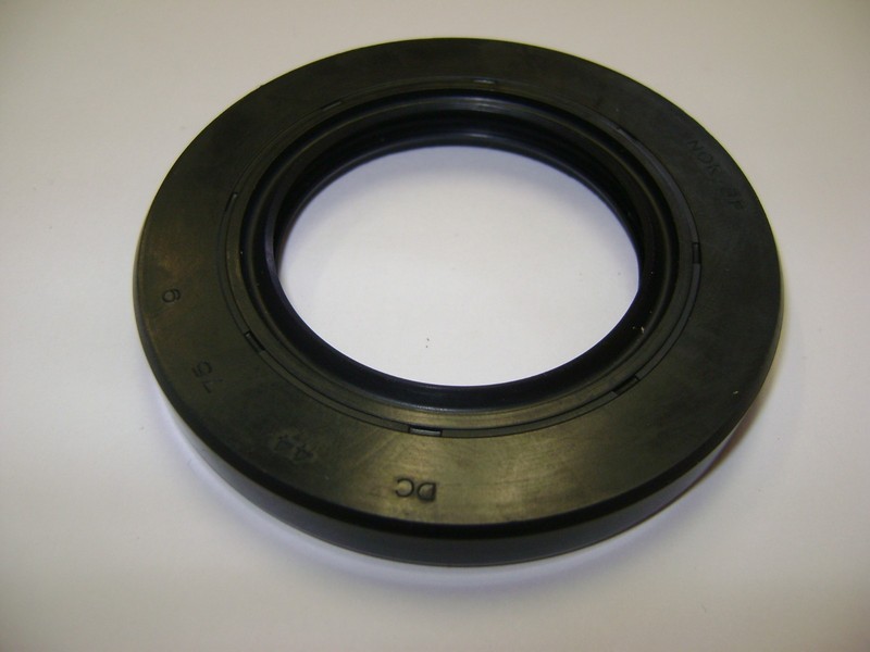 EXCELLENT QUALITY DC 44X75X9 SEAL REPLACES HONDA 91256-HP5-601