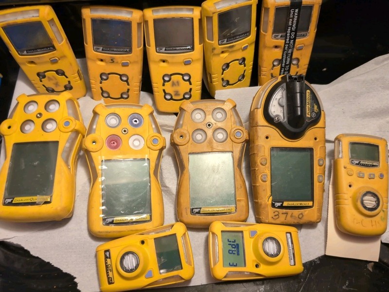 Lot of Honeywell 12 BW Honeywell Gas Alert Air Monitors Non Working Repair Parts gallery