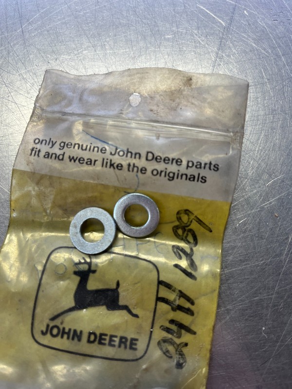 24H1289 Genuine OEM John Deere WASHER QTY of 2 Washers