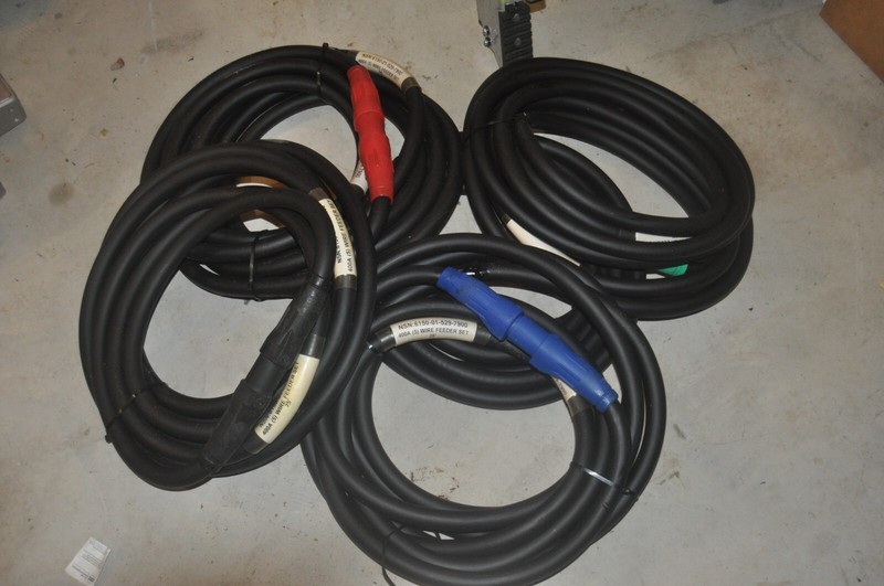 CAM LOCK 400amp POWER DISTRIBUTUION FEEDER Cable SETS 4/0 2000V 25 CABLES 25'LO gallery