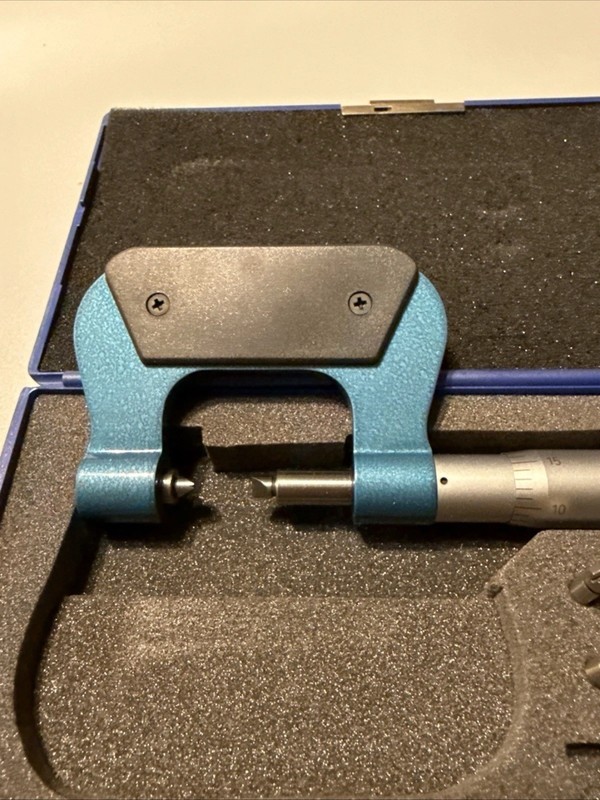 Screw Thread Micrometer 0-1" 0.001" Anvil Sets Included gallery