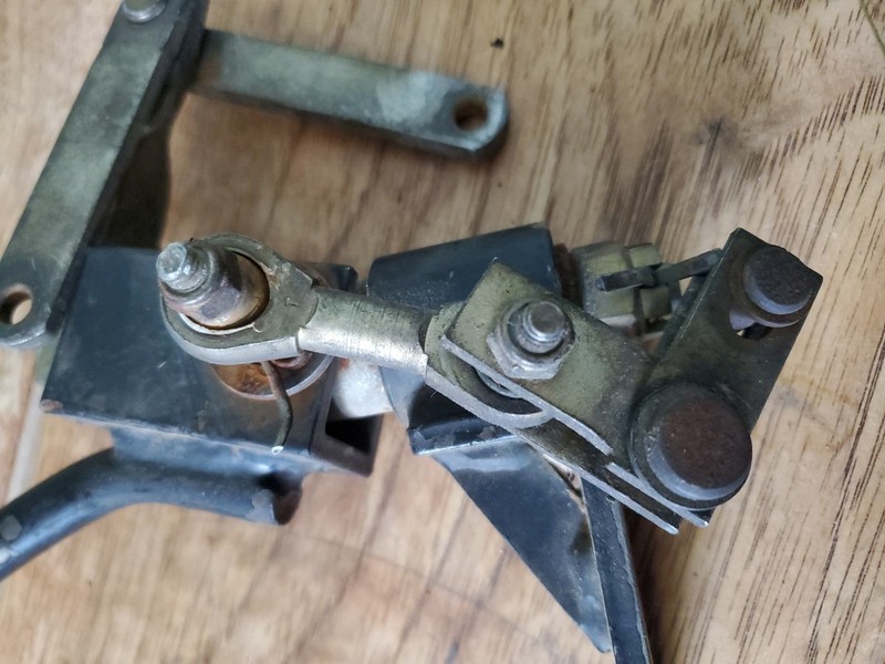 John Deere 755, 855, 955 Tractor Selective Valve Control with Handle & Linkages gallery