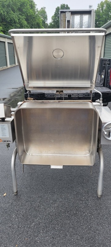Groen HFP/2E- 3 Nat. Gas 30 Gallon Tilt Skillet 30 Day Warranty Free Shipping gallery