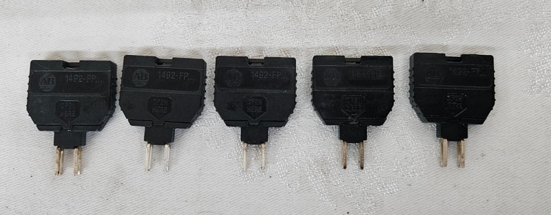 Lot of 5 ALLEN BRADLEY 1492-FP Fuse Plugs w Fuses 5x20mm All 5 Good