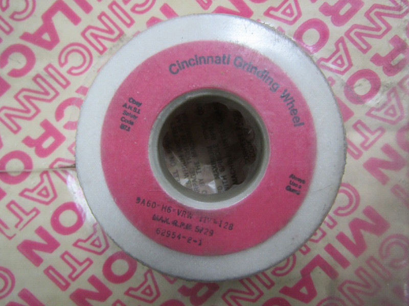 💥NEW CINCINNATI MILACRON GRINDING WHEEL 7" x 1/2" x 1-1/4" 5729 RPM 9A60-H6-VRW gallery