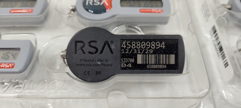 (SINGLE, ONE) RSA SECURID SID700 TOKEN SID700 NEW EXP DATE 12/31/29 gallery
