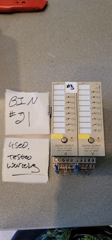 Lot 2x Siemens Simatic S5 6ES5 441-8ma11 Digital Output With 6ES5 700-8ma11 gallery