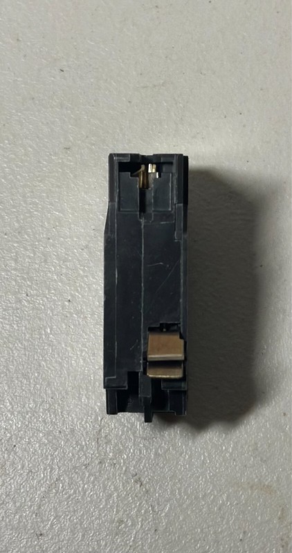10 PCS Eaton BRP115AF 120/240V 15A Single Phase Circuit Breakers gallery
