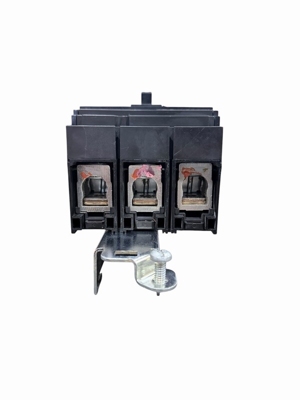 SQUARE D JJA36200 U 200A 600V 3P USED gallery