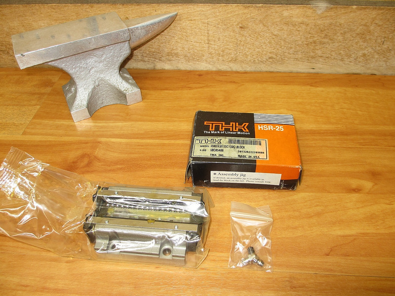 THK HSR25LB1SSC1 *NEW* Linear Guide Block Bearing KLJ