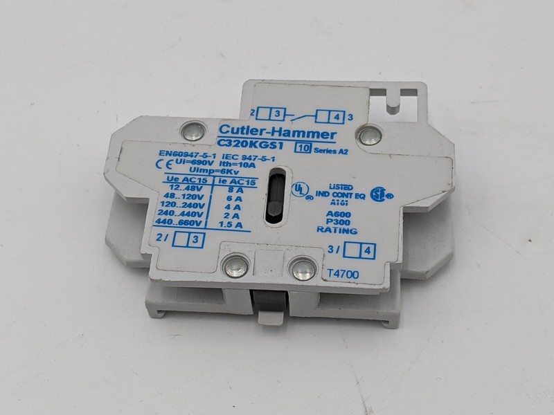 Cutler-Hammer C320KGS1 Freedom Series 1-NO 1 Pole Side Mount Auxiliary contact