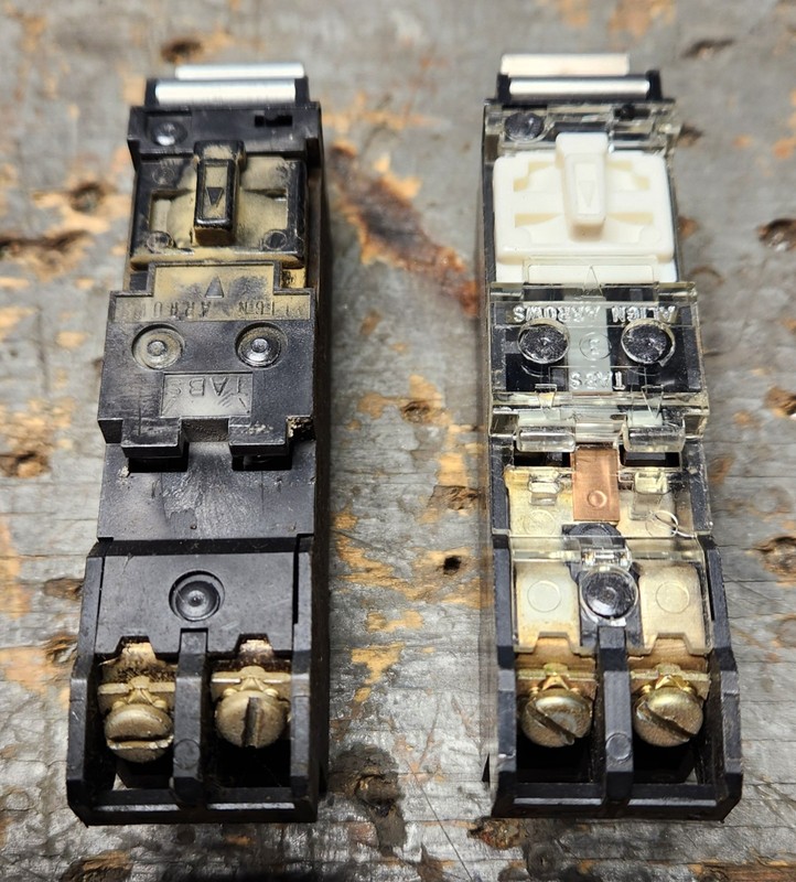 (Lot of 2) Allen Bradley 595-AB SER.B Auxiliary Contact Size 0-5 gallery