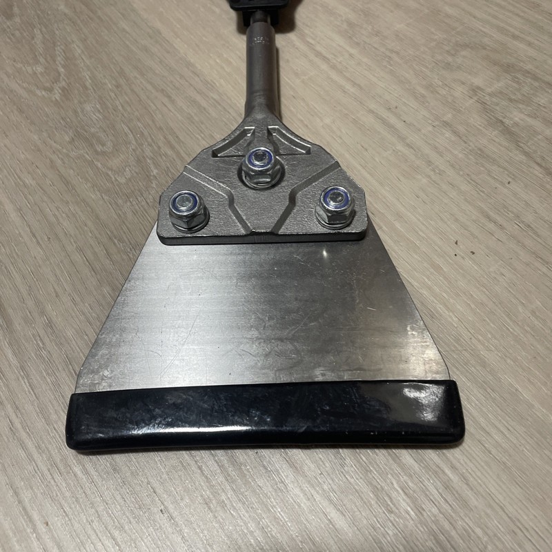 Milwaukee 48-62-6046 SDS-PLUS Floor Scraper gallery