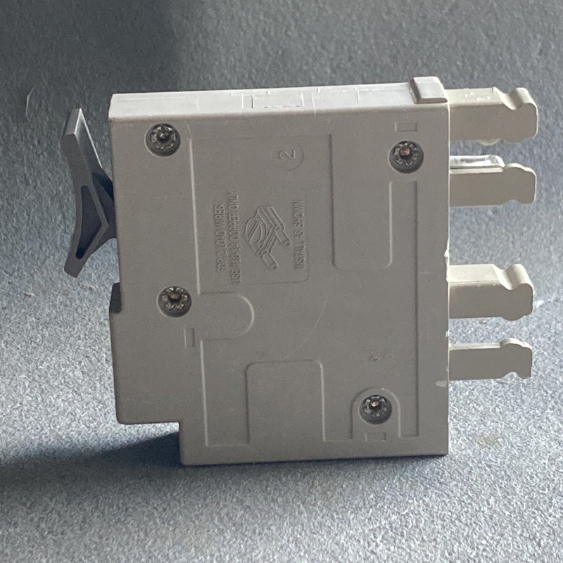 Square D Trilliant SDT SDT120 1 Pole 20 Amp 120 V Circuit Breaker gallery