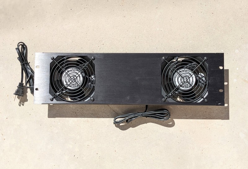 QFP-2 19” Rack Mount Fan Assembly Middle Atlantic 3U, With 2: NMB 4715MS-12T-B20